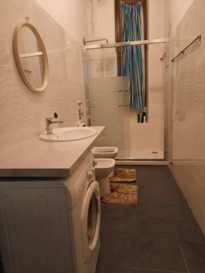 Nice And Quiet Accommodation In The City Center Milano Esterno foto
